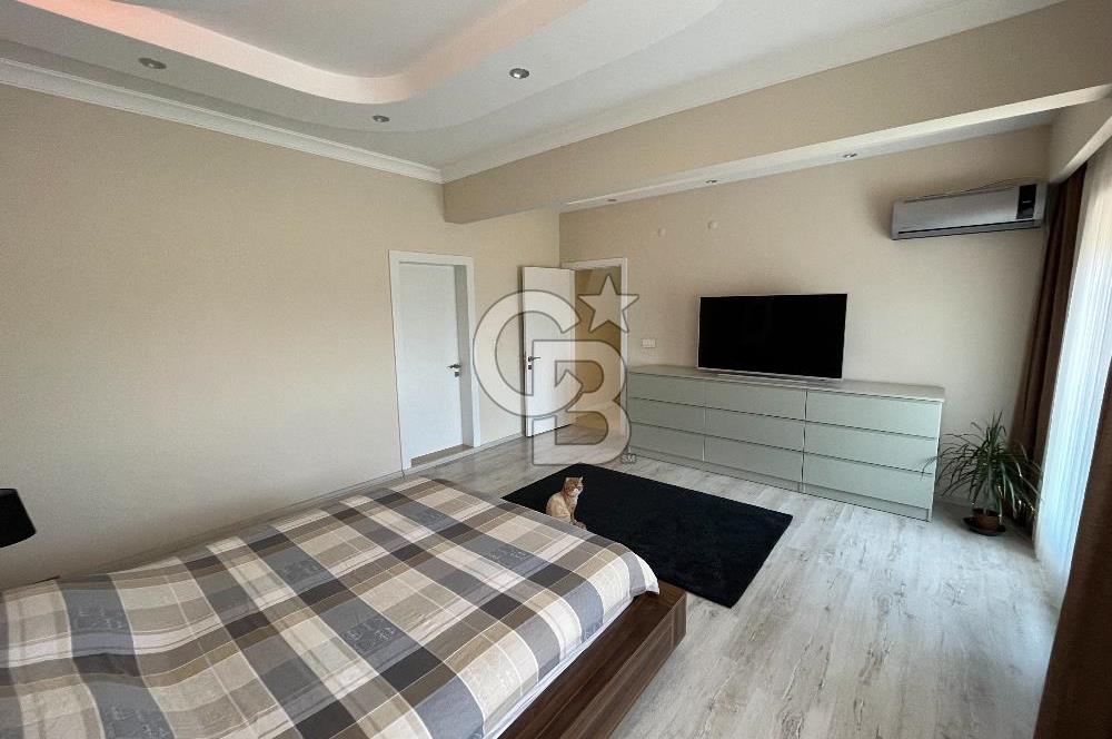 GAZİEMİR BEYAZEVLER ŞAHİPARK SİTESİ SATILIK 2+1 GENİŞ DAİRE