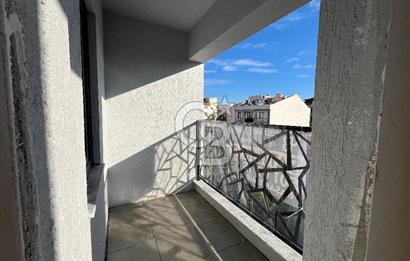 ÇANAKKALE BARBAROS MAHALLESİNDE CADDE ÜZERİ 2+1 SATILIK DAİRE