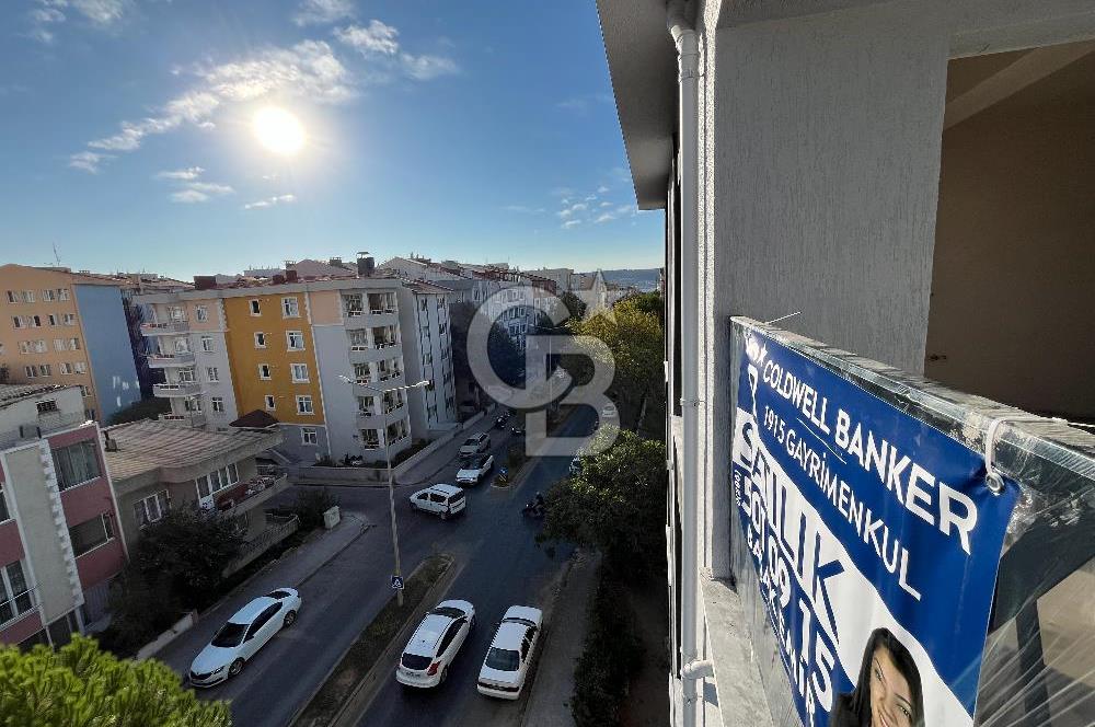 ÇANAKKALE BARBAROS MAHALLESİNDE CADDE ÜZERİ 2+1 SATILIK DAİRE