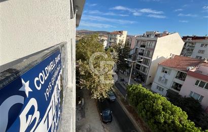ÇANAKKALE BARBAROS MAHALLESİNDE CADDE ÜZERİ 2+1 SATILIK DAİRE