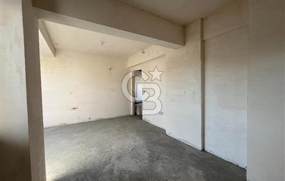 ÇANAKKALE BARBAROS MAHALLESİNDE CADDE ÜZERİ 2+1 SATILIK DAİRE