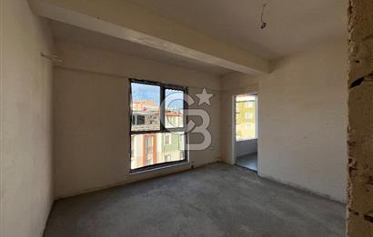 ÇANAKKALE BARBAROS MAHALLESİNDE CADDE ÜZERİ 2+1 SATILIK DAİRE