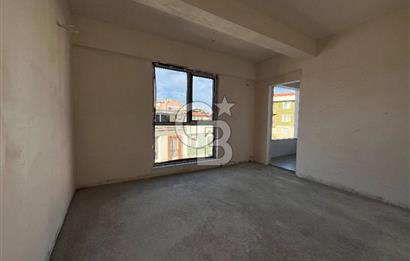 ÇANAKKALE BARBAROS MAHALLESİNDE CADDE ÜZERİ 2+1 SATILIK DAİRE
