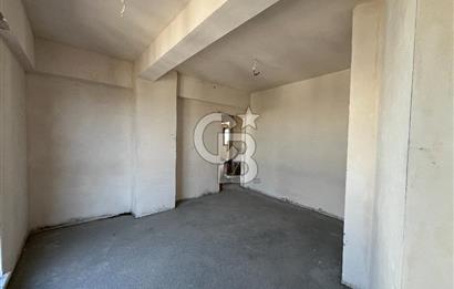 ÇANAKKALE BARBAROS MAHALLESİNDE CADDE ÜZERİ 2+1 SATILIK DAİRE