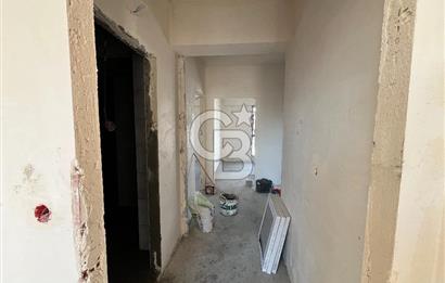 ÇANAKKALE BARBAROS MAHALLESİNDE CADDE ÜZERİ 2+1 SATILIK DAİRE