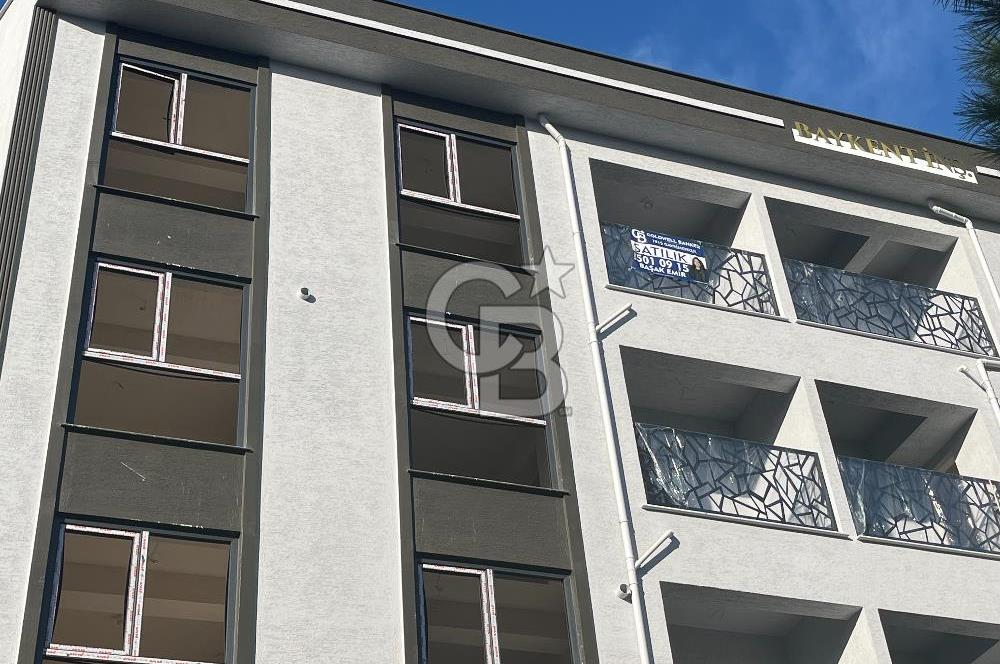 ÇANAKKALE BARBAROS MAHALLESİNDE CADDE ÜZERİ 2+1 SATILIK DAİRE