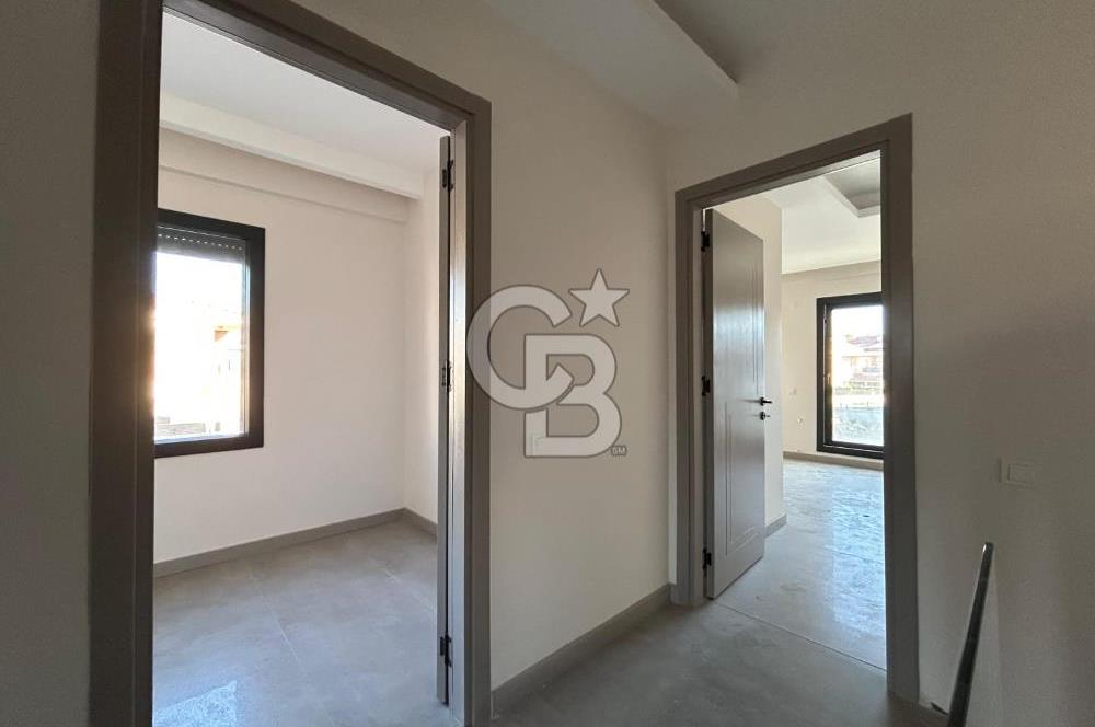 Ayvalık Küçükköy'de Satılık Sıfır 4+1 İkiz Villa