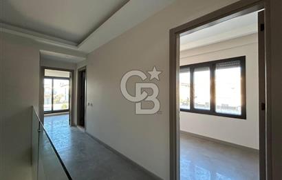 Ayvalık Küçükköy'de Satılık Sıfır 4+1 İkiz Villa