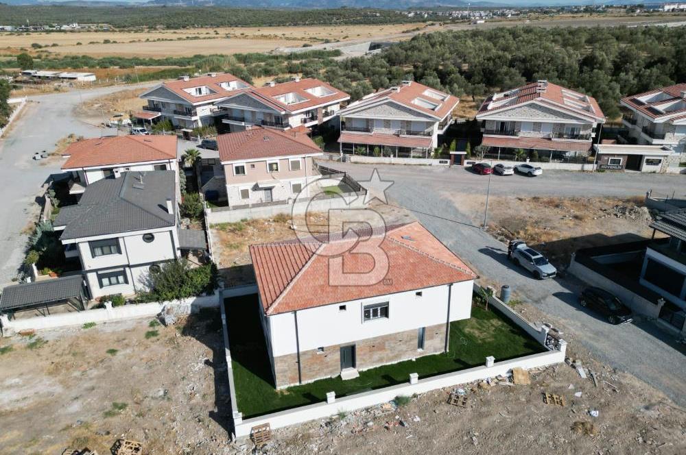 Ayvalık Küçükköy'de Satılık Sıfır 4+1 İkiz Villa