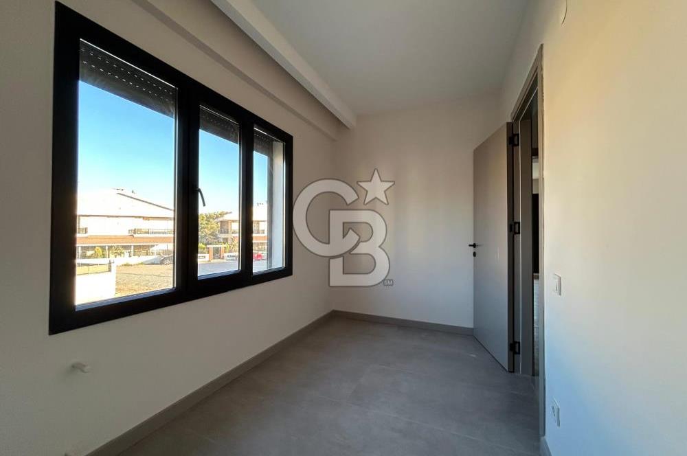 Ayvalık Küçükköy'de Satılık Sıfır 4+1 İkiz Villa