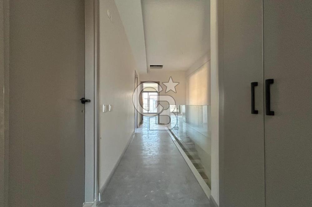 Ayvalık Küçükköy'de Satılık Sıfır 4+1 İkiz Villa