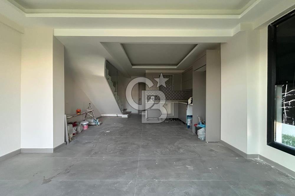 Ayvalık Küçükköy'de Satılık Sıfır 4+1 İkiz Villa