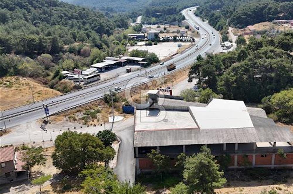 BORNOVA KARAÇAM'DA KOMPLE SATILIK FABRİKA VE DEPO BİNASI