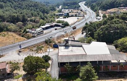BORNOVA KARAÇAM'DA KOMPLE SATILIK FABRİKA VE DEPO BİNASI