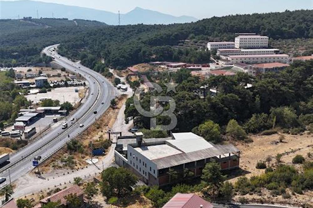 BORNOVA KARAÇAM'DA KOMPLE SATILIK FABRİKA VE DEPO BİNASI