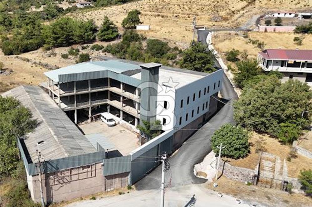 BORNOVA KARAÇAM'DA KOMPLE SATILIK FABRİKA VE DEPO BİNASI