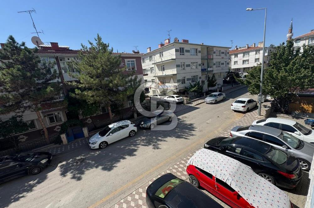 Etimesgut / Kazım Karabekir Mahallesi Satılık 3+1 Ara Kat Daire 