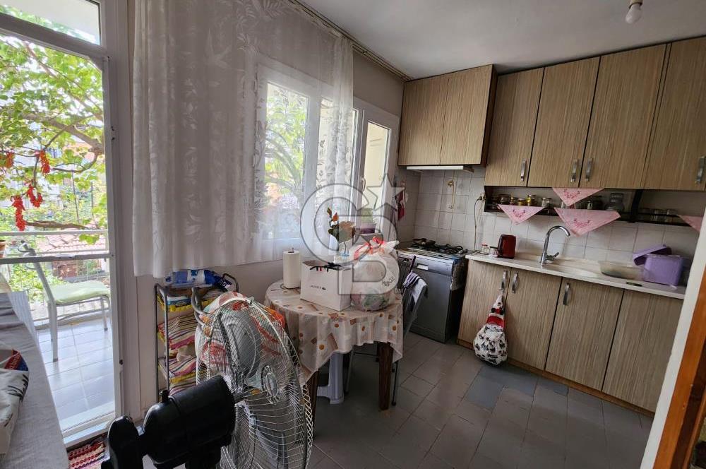 BORNOVA ÇAMDİBİ'NDE KOMPLE SATILIK BİNA