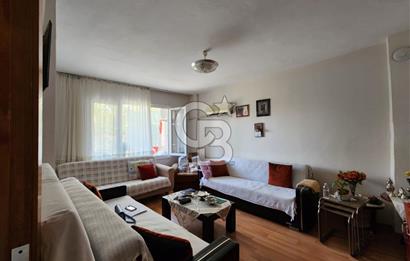 BORNOVA ÇAMDİBİ'NDE KOMPLE SATILIK BİNA