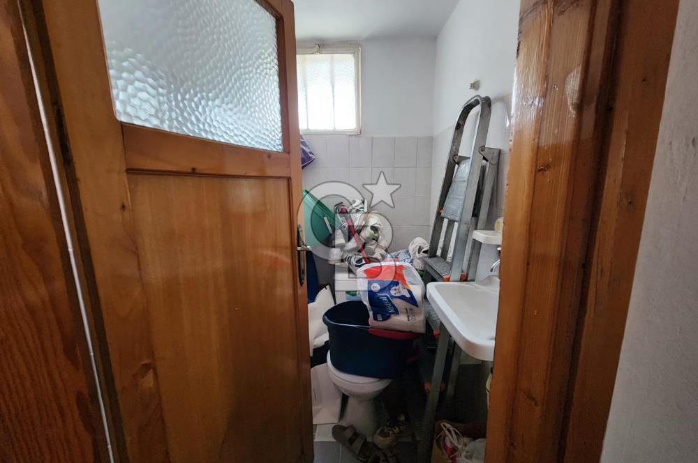 BORNOVA ÇAMDİBİ'NDE KOMPLE SATILIK BİNA