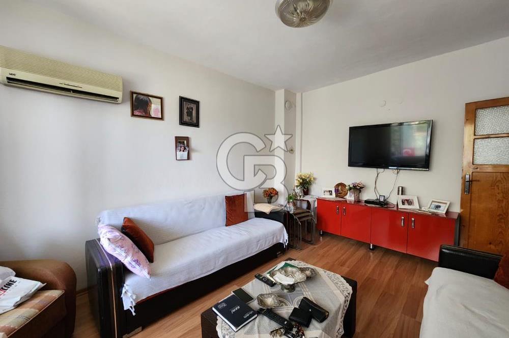 BORNOVA ÇAMDİBİ'NDE KOMPLE SATILIK BİNA