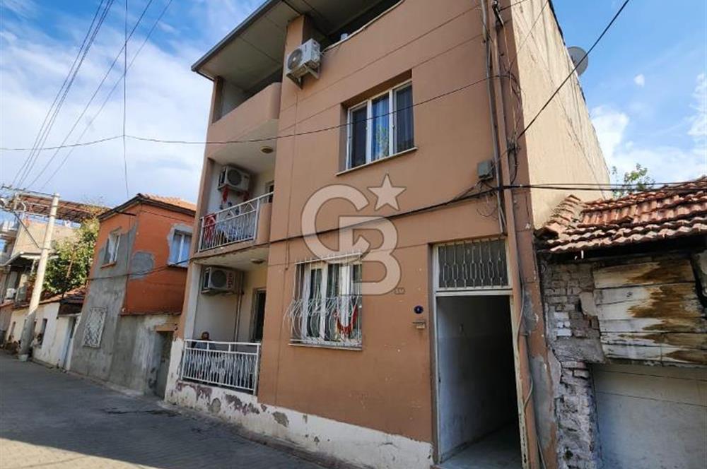 BORNOVA ÇAMDİBİ'NDE KOMPLE SATILIK BİNA