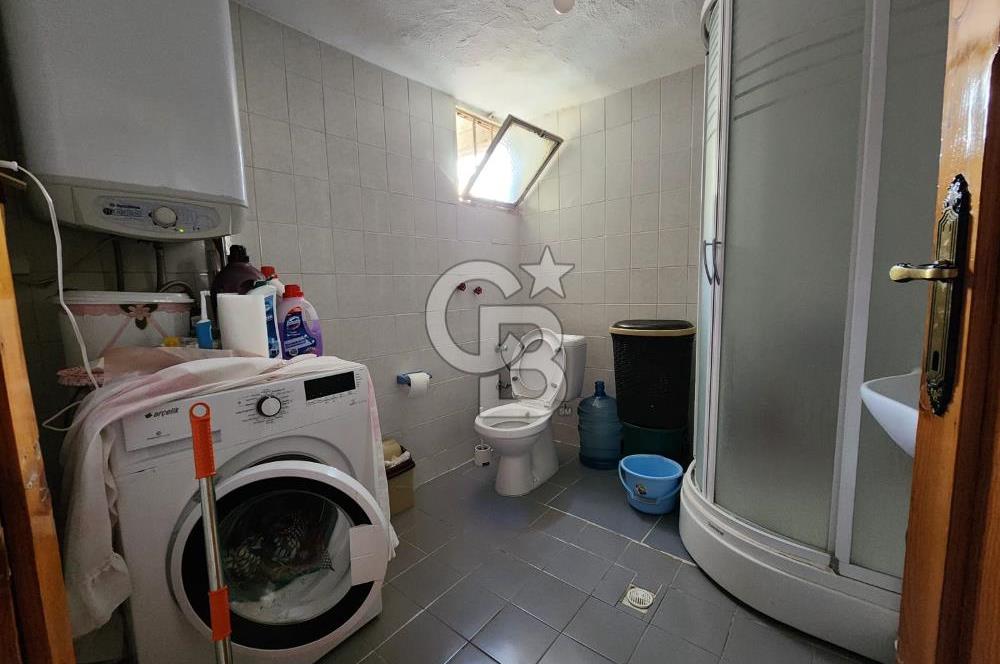 BORNOVA ÇAMDİBİ'NDE KOMPLE SATILIK BİNA