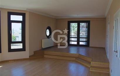GÖLBAŞI KARŞIYAKA’DA EŞSİZ VİLLA 
