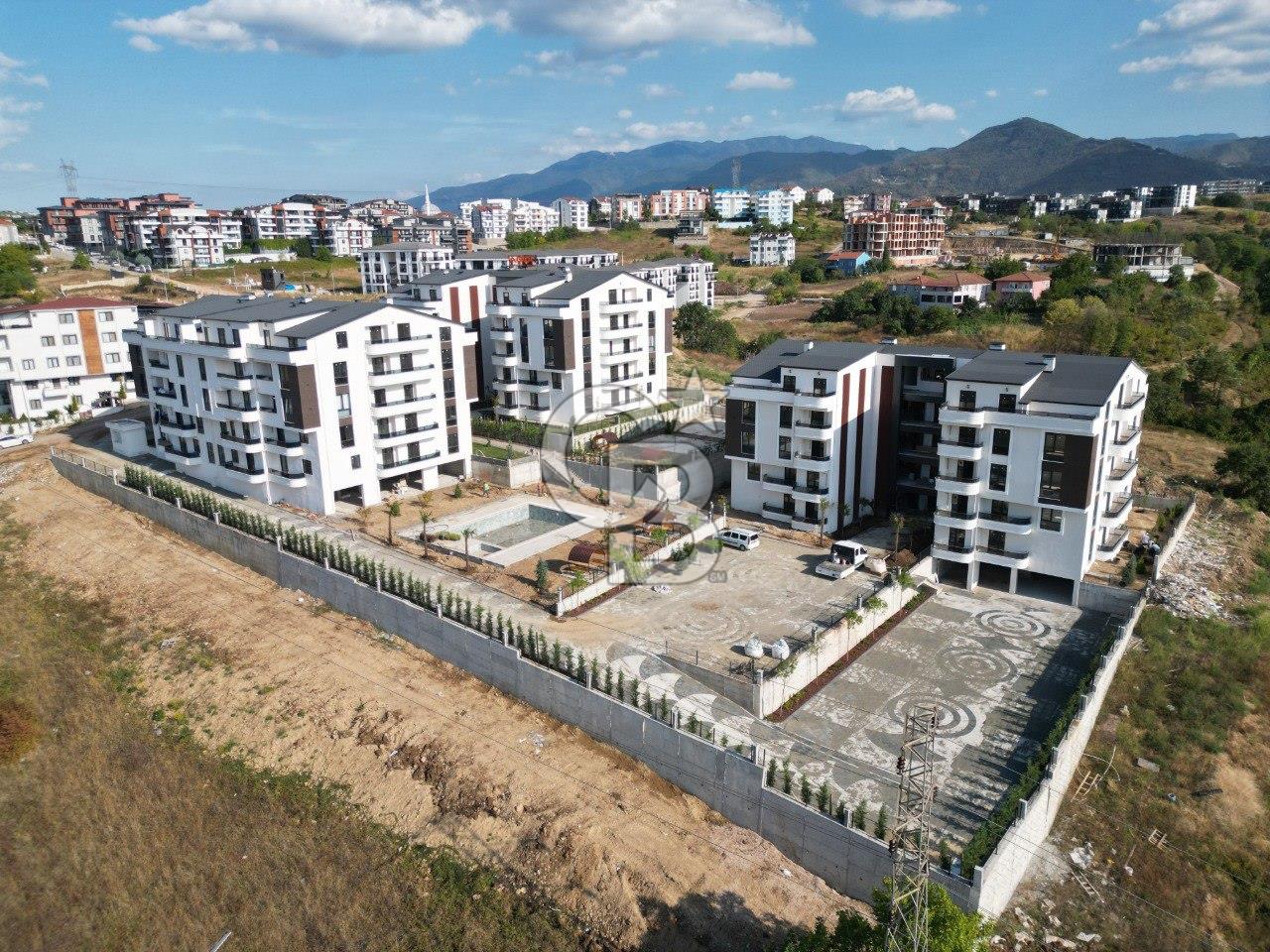 Envoy'dan Başiskele'de Havuzlu Site Sıfır Lüks 3+1 Ç.Dubleks