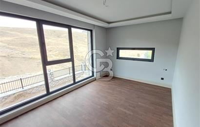 ALACAATLIDA 5+1 LÜKS VİLLA
