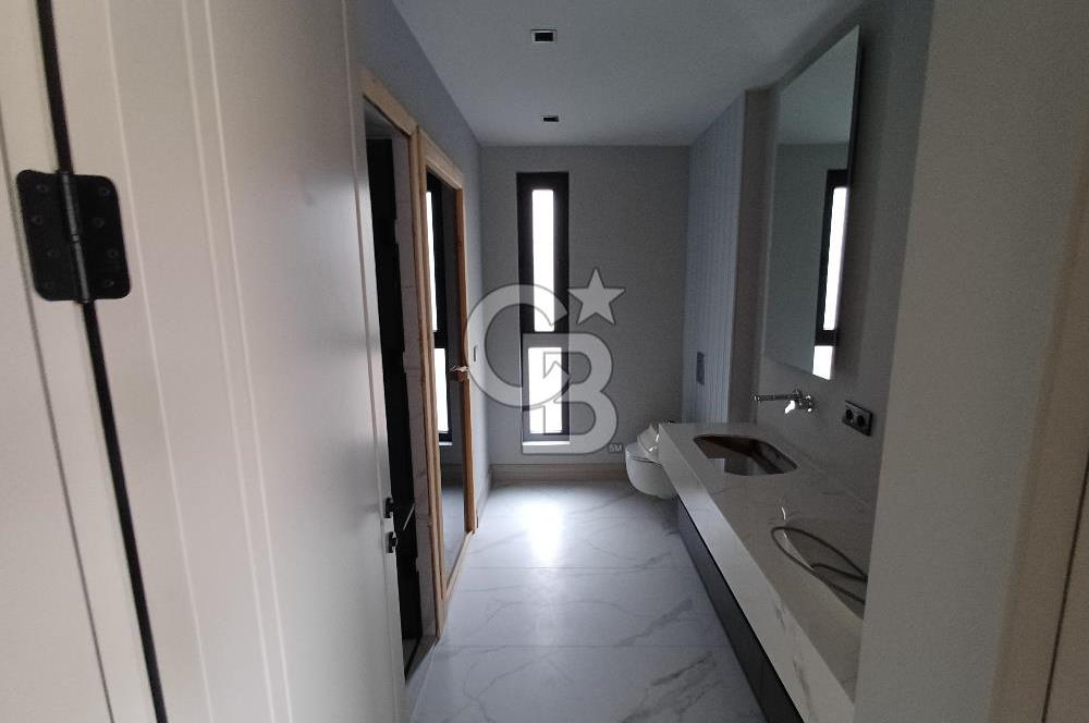 ALACAATLIDA 5+1 LÜKS VİLLA