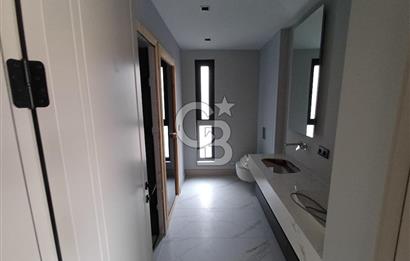 ALACAATLIDA 5+1 LÜKS VİLLA