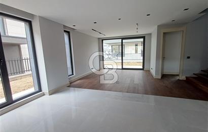 ALACAATLIDA 5+1 LÜKS VİLLA