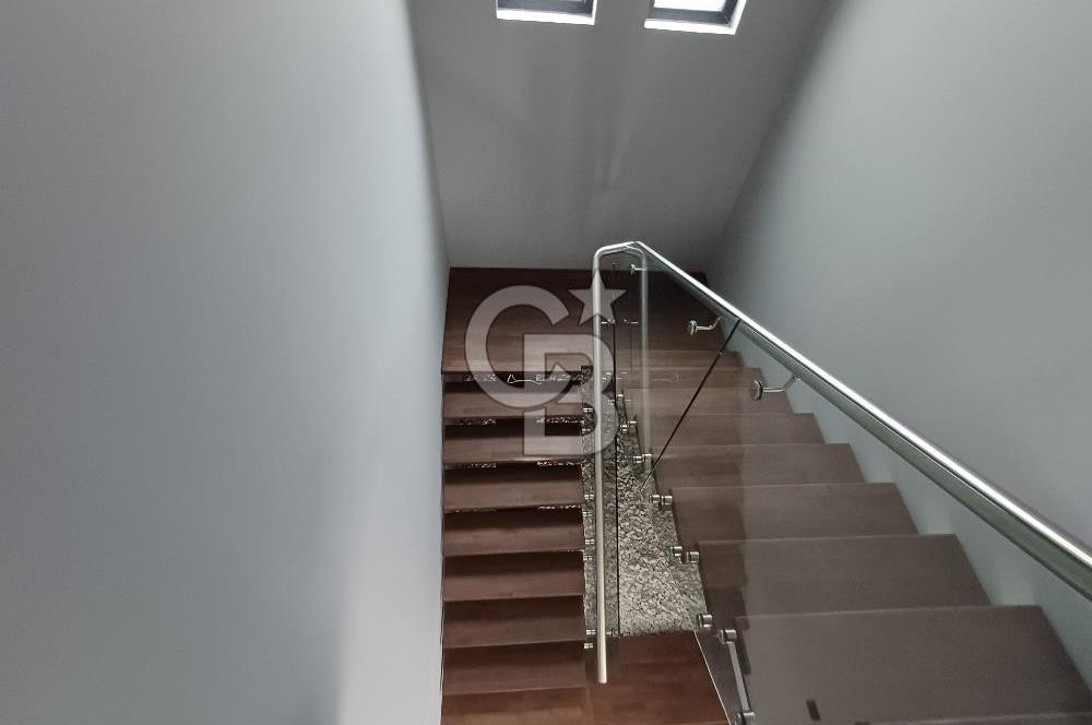 ALACAATLIDA 5+1 LÜKS VİLLA