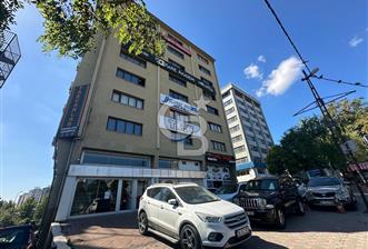 Bostancı Sanayi Sitesi 'nde Tabela Değeri Yüksek Kiralık Dükkan