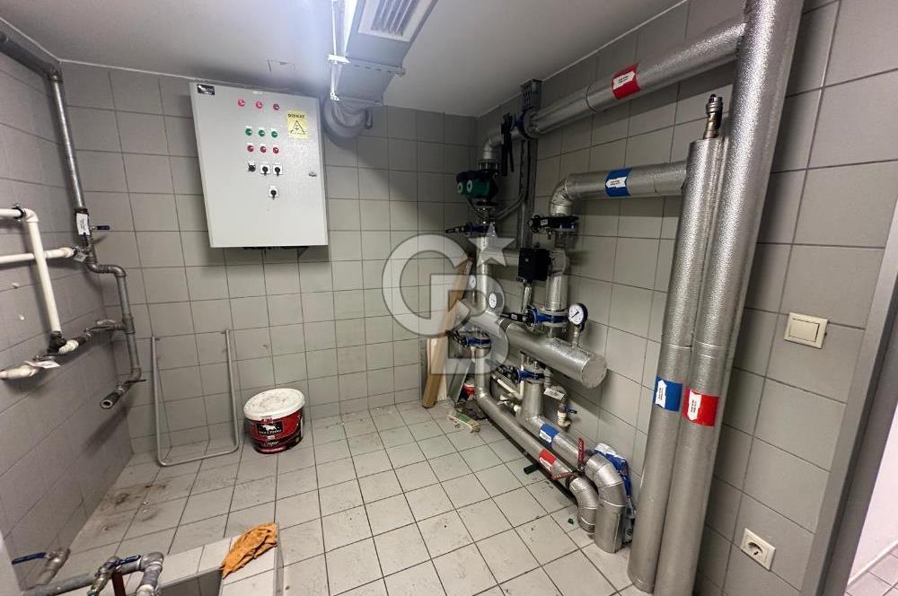 Bostancı Sanayi Sitesi 'nde Tabela Değeri Yüksek Kiralık Dükkan