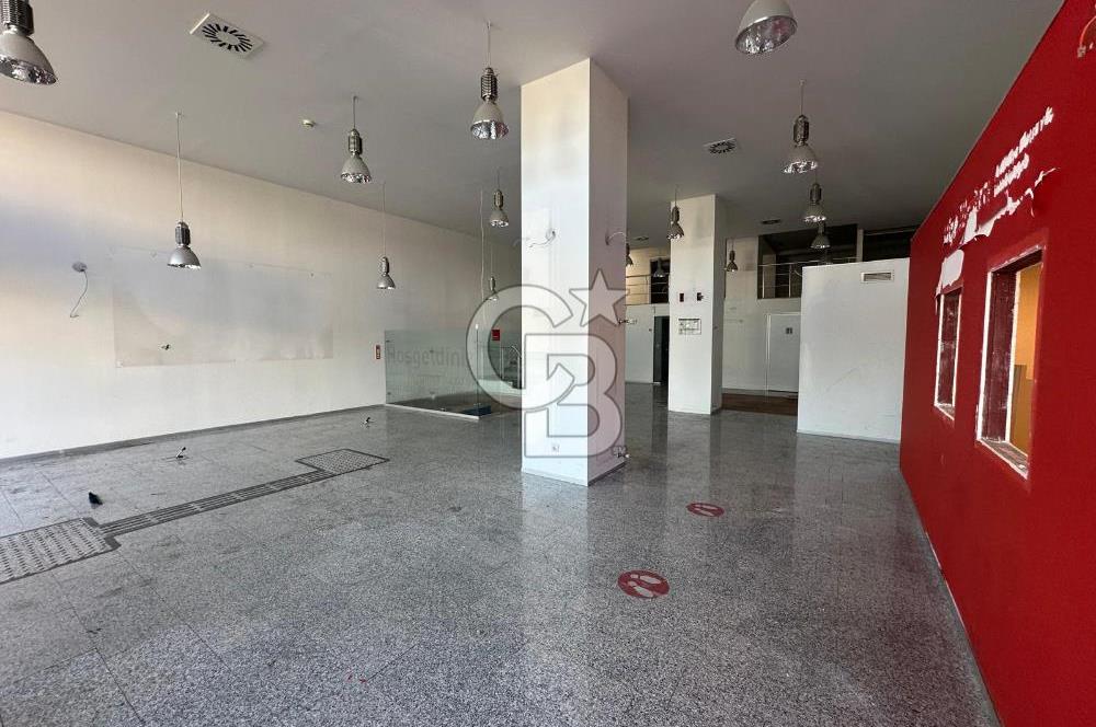 Bostancı Sanayi Sitesi 'nde Tabela Değeri Yüksek Kiralık Dükkan