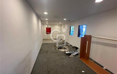 Bostancı Sanayi Sitesi 'nde Tabela Değeri Yüksek Kiralık Dükkan