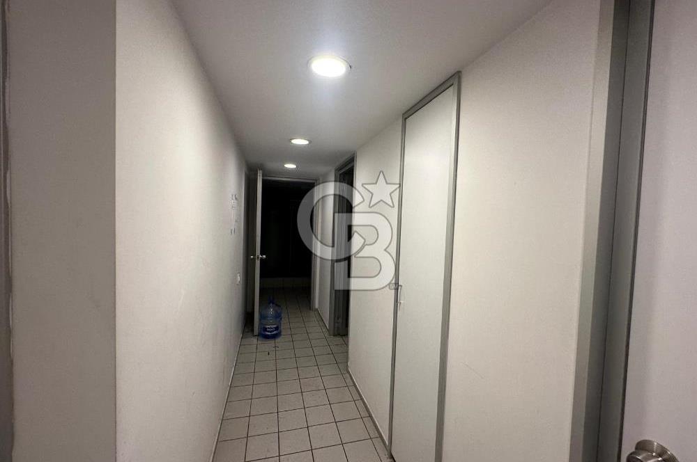 Bostancı Sanayi Sitesi 'nde Tabela Değeri Yüksek Kiralık Dükkan