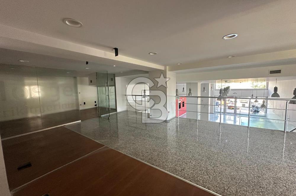 Bostancı Sanayi Sitesi 'nde Tabela Değeri Yüksek Kiralık Dükkan