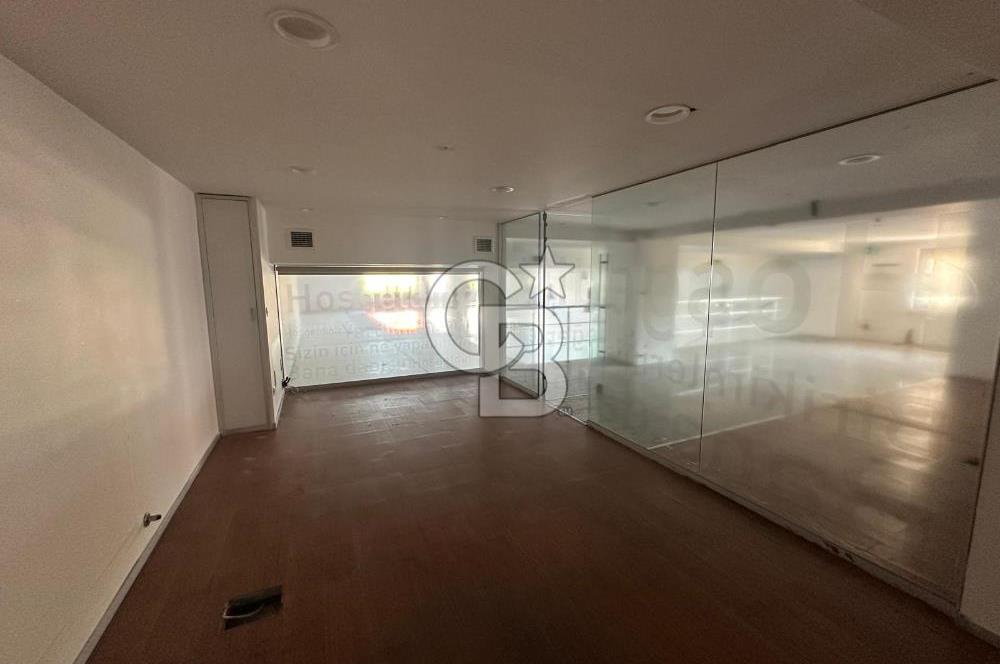 Bostancı Sanayi Sitesi 'nde Tabela Değeri Yüksek Kiralık Dükkan