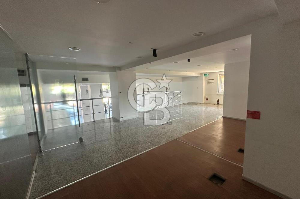 Bostancı Sanayi Sitesi 'nde Tabela Değeri Yüksek Kiralık Dükkan