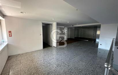 Bostancı Sanayi Sitesi 'nde Tabela Değeri Yüksek Kiralık Dükkan
