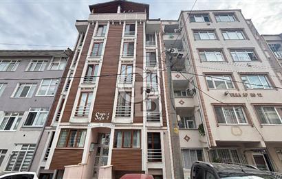 İZMİT E-5 KARAYOLUNUN HEMEN ÜSTÜNDE YENİ BİNA SATILIK 2+1 ARAKAT