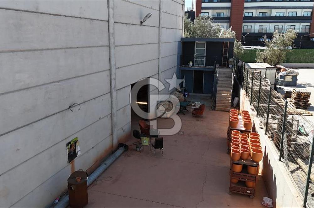  Menemen  2601 M2 İçerisinde  Satılık Fabrika