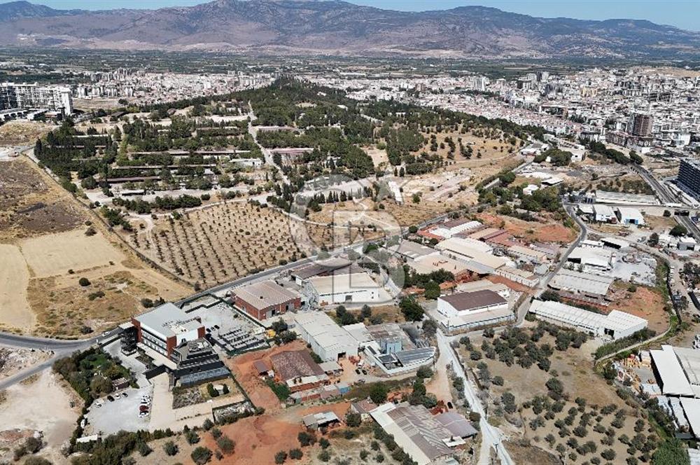  Menemen  2601 M2 İçerisinde  Satılık Fabrika
