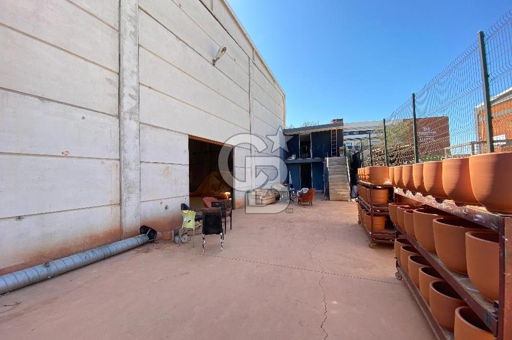  Menemen  2601 M2 İçerisinde  Satılık Fabrika