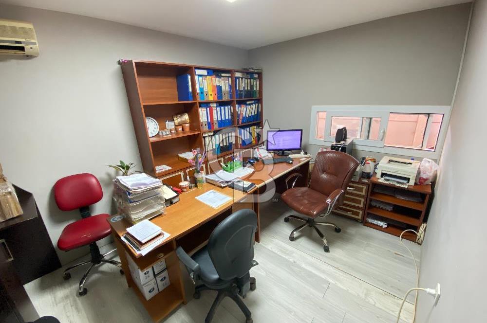  Menemen  2601 M2 İçerisinde  Satılık Fabrika