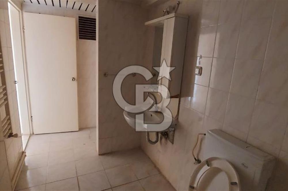 İZMİR ÇİĞLİ YAKAKENT’TE SATILIK 1+1 FİYATINA 3+1 CB~PH