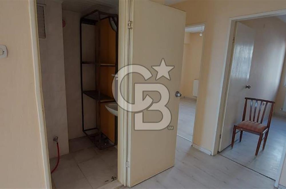 İZMİR ÇİĞLİ YAKAKENT’TE SATILIK 1+1 FİYATINA 3+1 CB~PH